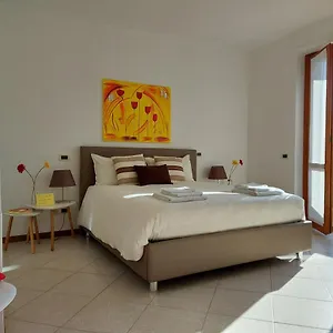 https://lovely-apartment-close-to-the-beach.in-sardinia.net