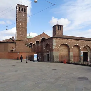 https://olona-place-3.it-lombardy.com